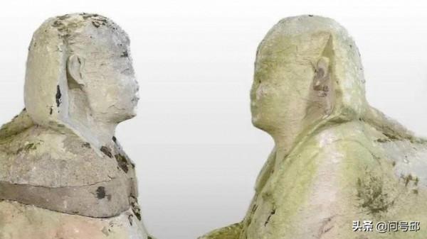 英國居民的一對獅身人面像花園裝飾，被證明是真正的古埃及文物