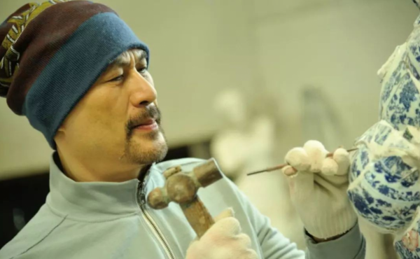 林允做手機殼被贊“藝術家”？娛樂圈真正的手藝人要忍不住了