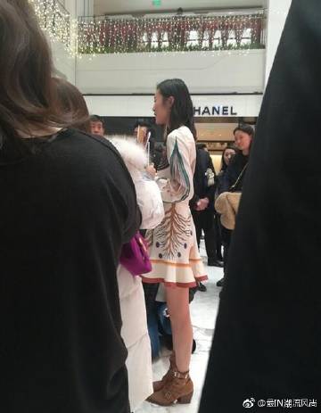 劉雯未PS照傳出，世界上竟有如此完美的腿！腿長就是任性