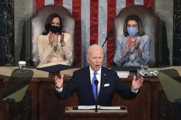 美國對華遏制背後的“政治戰”