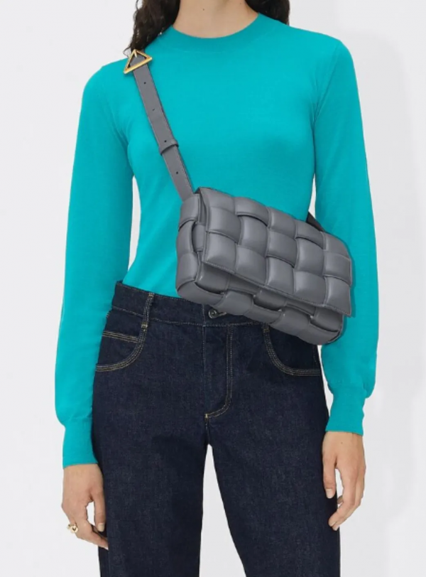 女生第一個大牌包包怎麼選？這30款揹包十年都不過時