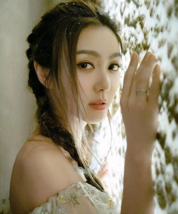 歲月不敗美人！這5位&OpenCurlyDoubleQuote;花期超長&rdquo;的女演員，是不是不會老了？