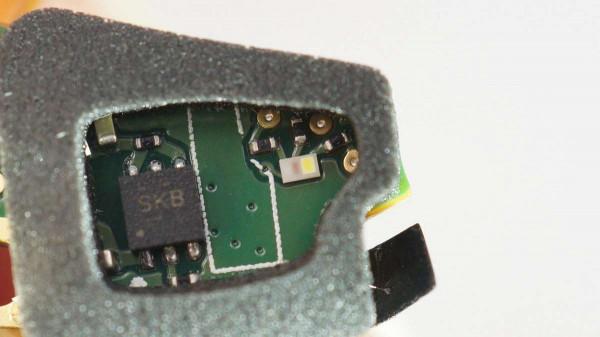 拆解報告:BOSE QuietComfort 45 頭戴式降噪耳機 拆解報告:BOSE QuietComfort 45 頭戴式降噪耳機