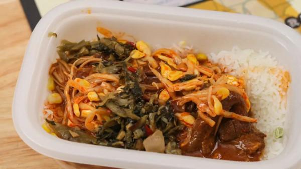 宅家速食測評，開水熱一熱就能吃