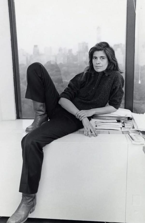 誰說女知識分子不時髦?會寫字的女人,穿得好更好看 誰說女知識分子不時髦?會寫字的女人,穿得好更好看