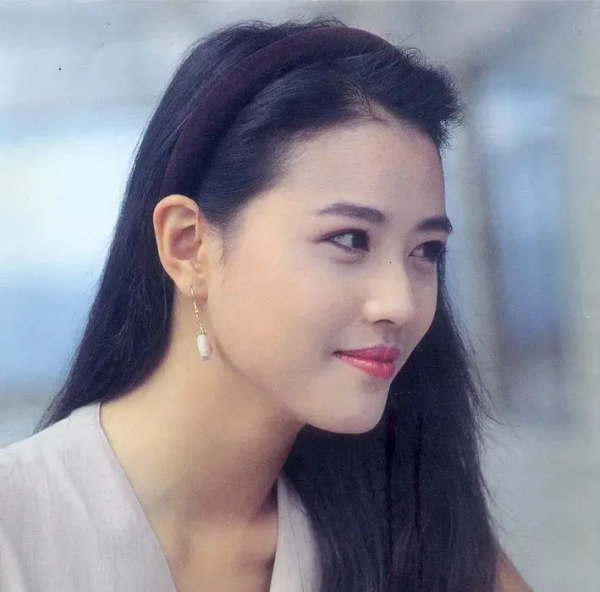 沸騰之夜晚會名場面:楊穎和王源跨界主持,周海媚怕高直髮抖 沸騰之夜晚會名場面:楊穎和王源跨界主持,周海媚怕高直髮抖