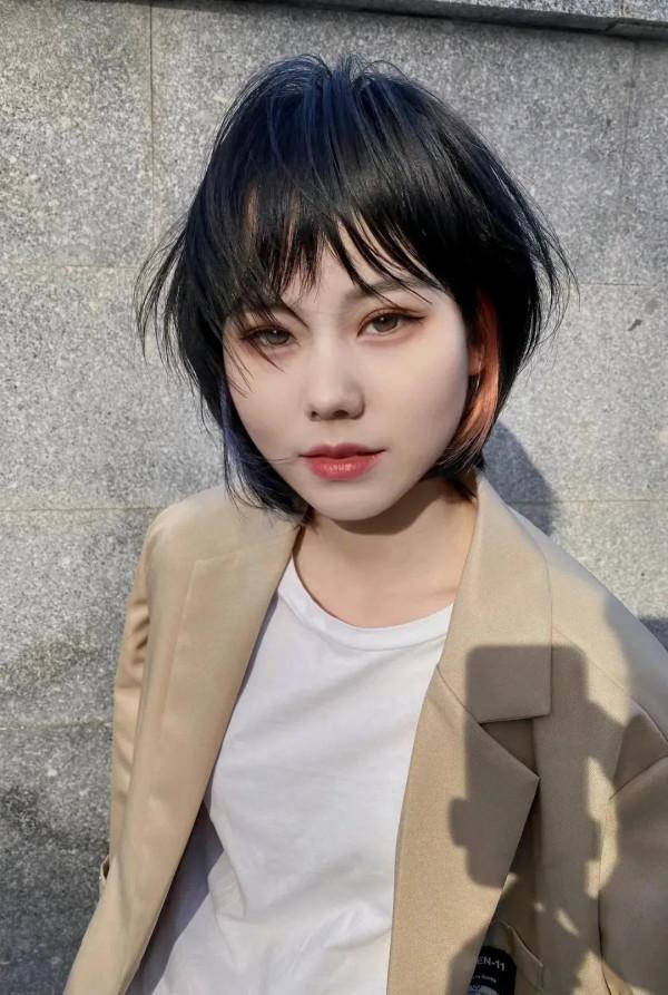 理髮店最常剪的短髮造型，冬天也適合