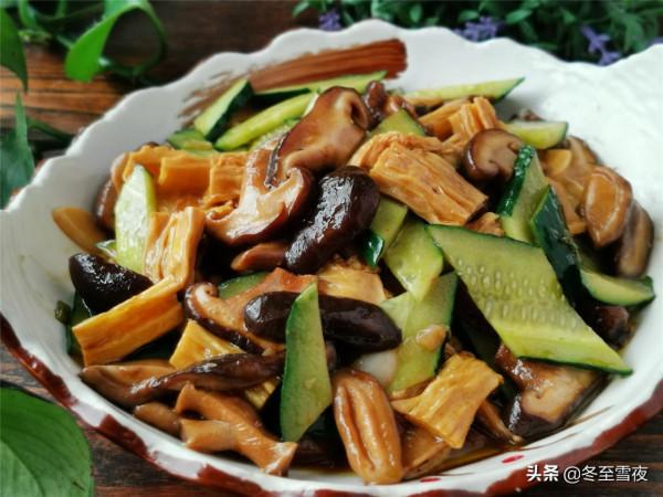 中秋家宴，別全都是大魚大肉，12道素菜小炒，葷素搭配，清淡解膩