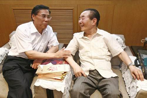 著名相聲演員笑林：結婚父母不來也幸福，59歲讓妻子流淚