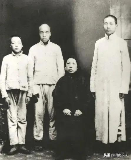 他是毛澤東的弟弟，犧牲七年後屍骨才被找到