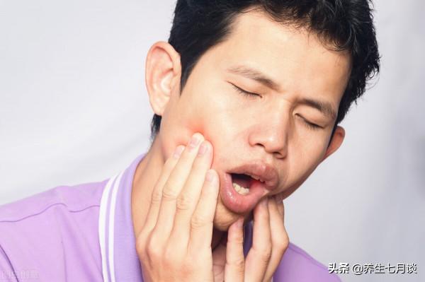 50歲後,如果你晚上睡覺有這4種反應的話,長壽可能與你無緣 50歲後,如果你晚上睡覺有這4種反應的話,長壽可能與你無緣