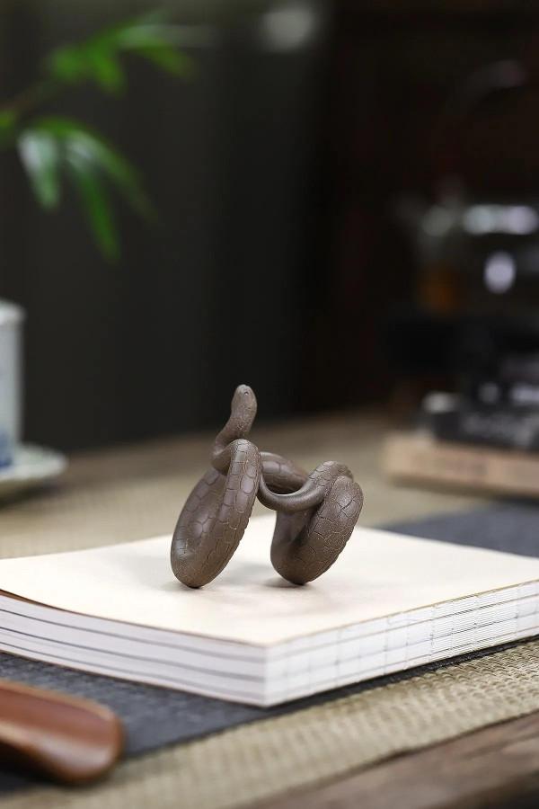 靈蛇，逼真嗎？