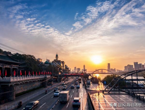 明天和意外哪個先來? 明天和意外哪個先來?