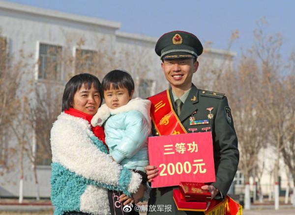 曬曬我的全家福 屬於邊疆軍人的幸福記憶