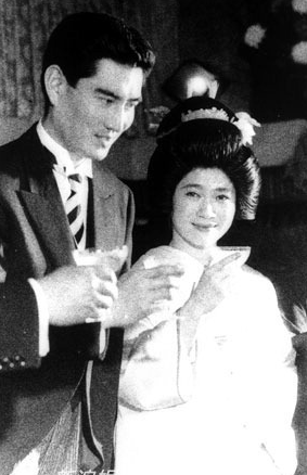 江利智惠美和高倉健：負氣離婚，一生無子無女，帶著遺憾相繼去世