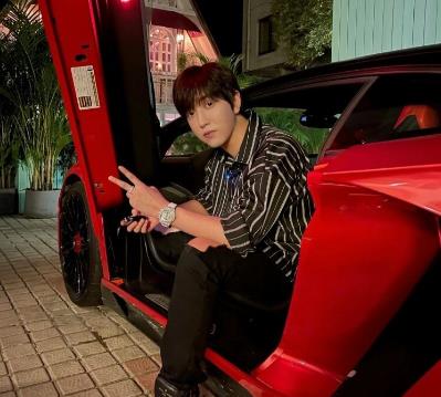 “最有錢富豪網紅”白冰，因外灘狂轟油門，接地氣人設徹底翻車？