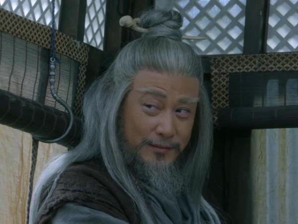 10位“老”戲骨演一群武功高強的“爺爺”，是我追這劇的最大動力