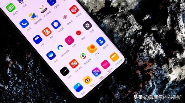 一加8T&colon;小清新的商務手機