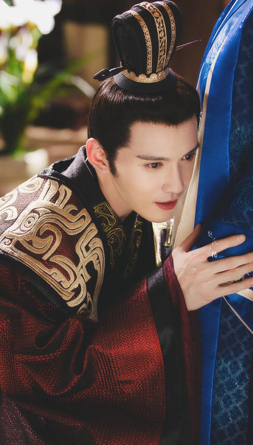 娛樂圈“曇花一現”的明星,有的一線變二線,有的做起了直播帶貨 娛樂圈“曇花一現”的明星,有的一線變二線,有的做起了直播帶貨