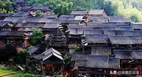 中國最後的&OpenCurlyDoubleQuote;原始部落&rdquo;，盡毀滅於火中