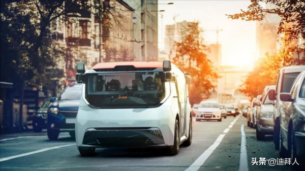 迪拜 &vert; RTA宣佈在2022年底前試執行無人駕駛出租車