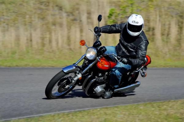 不忘來時路&mdash;&mdash;那些應該被記住的&OpenCurlyDoubleQuote;第一輛&rdquo;（下）