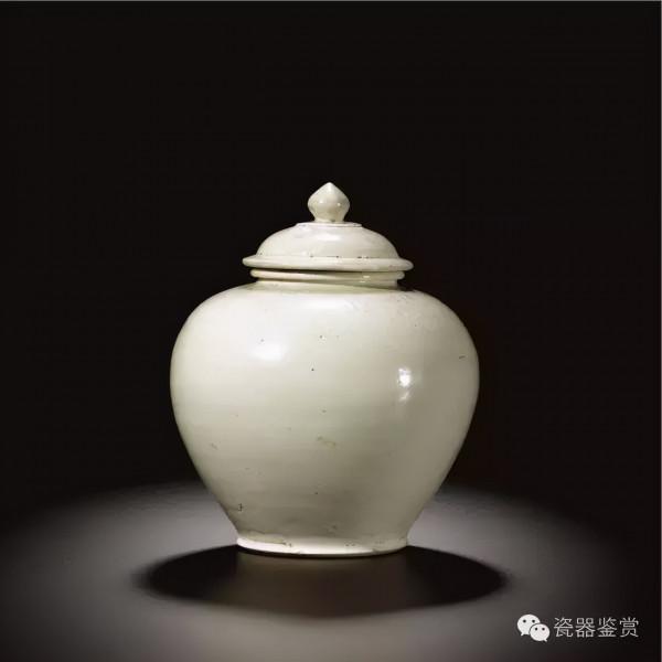 類銀類雪唐白瓷