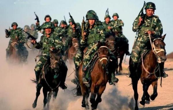 20萬把79微衝玩跨界，服役超過40年，何時才能退出裝備序列？