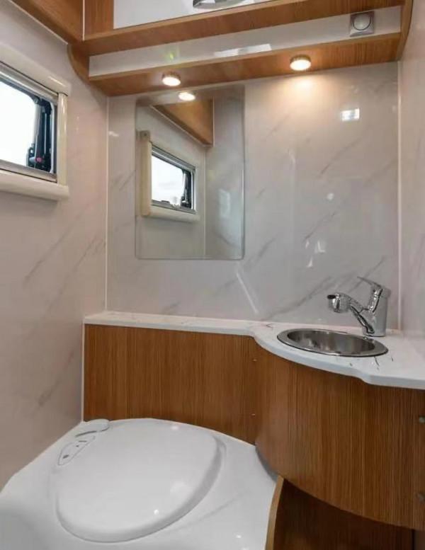 價格相當，鳳凰這兩款房車怎麼選？鳳凰上途T1VS鳳凰上途C1風尚版