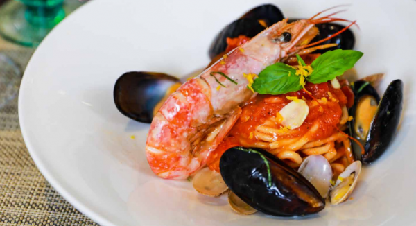 2021年12月，首艘中國籍奢華遊輪來啦！出海跨年，探秘南海