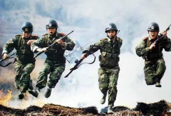 09年國際特種兵競賽,河南小夥率隊破紀錄,打敗歐美13支特種部隊 09年國際特種兵競賽,河南小夥率隊破紀錄,打敗歐美13支特種部隊