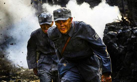 部隊繳獲一批“寶貝”,白花花的堆積如山,三天三夜才運完 部隊繳獲一批“寶貝”,白花花的堆積如山,三天三夜才運完