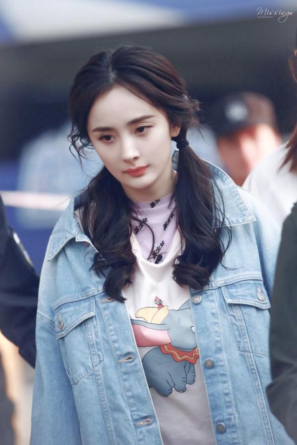 有一種“整容”,叫離婚2年。楊冪沒有變化,但劉華偉卻面目全非 有一種“整容”,叫離婚2年。楊冪沒有變化,但劉華偉卻面目全非