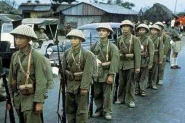 1984年副指導員被俘，遭越軍折磨6年不屈，回國時體重僅37公斤