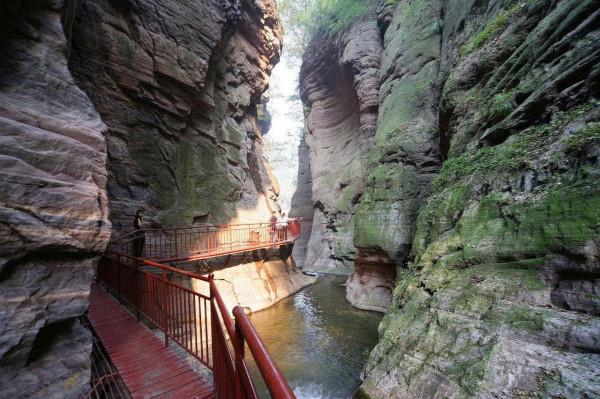 河南峽谷景區走紅,曾面臨破產倒閉的地步,號稱“峽谷絕品” 河南峽谷景區走紅,曾面臨破產倒閉的地步,號稱“峽谷絕品”