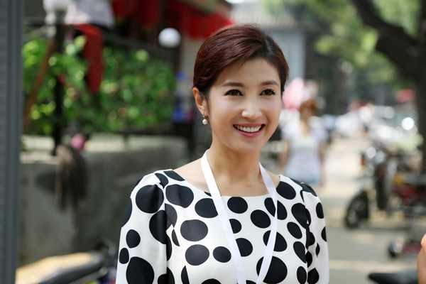 “北衛一姐”春妮：一婚蔣虎多年丁克，二婚嫁央視國臉高齡生子