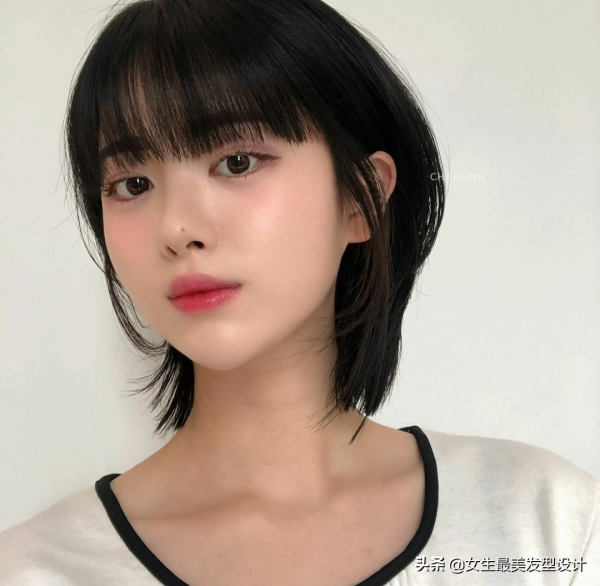 絕絕子“減齡齊脖短髮”