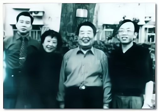 他從政湖南四十五年,61歲成為省委書記,今年93歲,酷愛書畫作詩 他從政湖南四十五年,61歲成為省委書記,今年93歲,酷愛書畫作詩