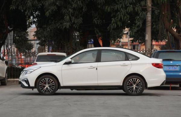 必須跟上節奏,東風推出風行S50EV,13.99萬起對抗吉利傳祺 必須跟上節奏,東風推出風行S50EV,13.99萬起對抗吉利傳祺