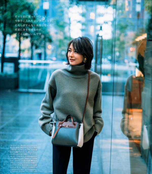 憑著“高雅穿搭”，50+的她美成一幅畫！3個精髓，帶你輕鬆取經