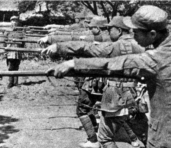 八路軍有炮無彈，連長“偷”回日軍279發炮彈：看你日本兵狂不狂