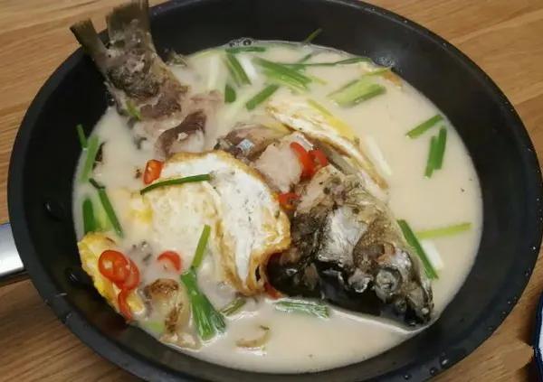 寒冷的冬天不妨試試這10款魚湯，簡單鮮美口味多，保健養生易消化