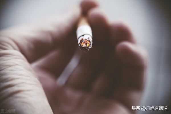 因怕狗咬人養兩年的狗被奶奶 10 元賣掉，女孩極力阻攔無果崩潰大哭