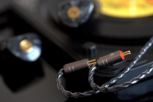 2022年遇到的第一條聲音水準遠超定價的耳塞 TinHiFi T3 Plus 2022年遇到的第一條聲音水準遠超定價的耳塞 TinHiFi T3 Plus