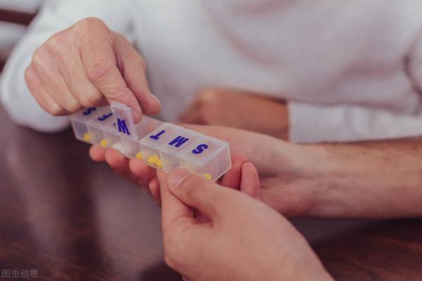 維生素B1、B2、B6、B12或葉酸不能和哪些藥物一起服用？