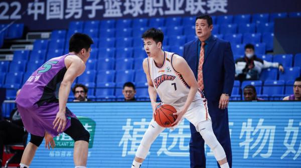 破紀錄式慘敗，山東男籃到底遭遇了什麼？徐長鎖會下課嗎