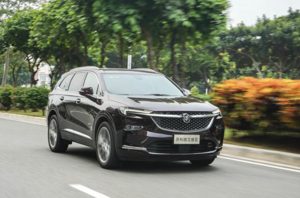 還有人覺得別克昂科旗是油老虎？上了輕混以後價效比直線飆升