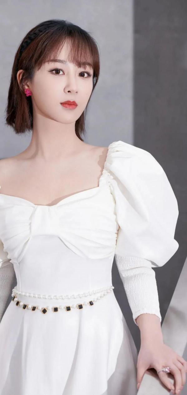 楊紫，膚白貌美、古靈精怪、性格爽朗，好看的女孩子誰不愛呢