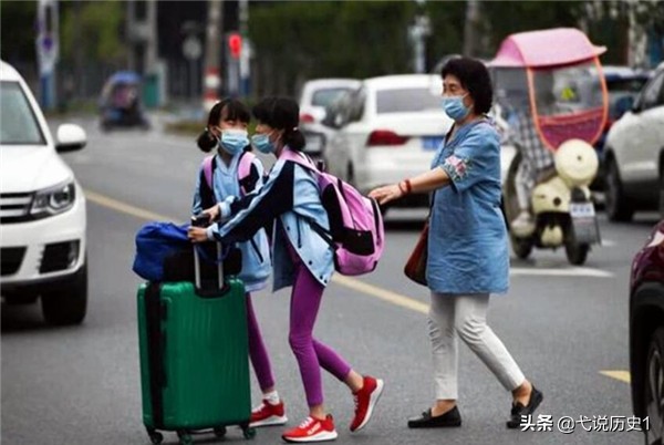 當年盛海琳60歲產子，惹來不少“非議”，如今卻證明自己是對的