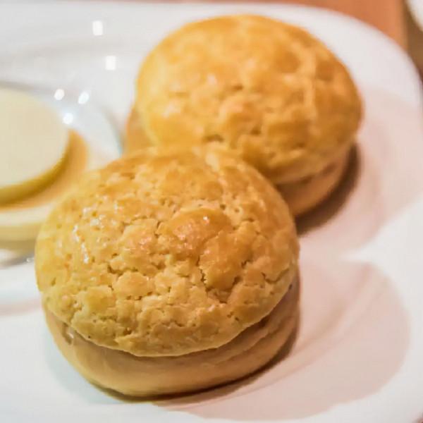 酥皮面包的酥皮